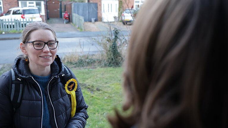 Ania Bobrowska talking to someone