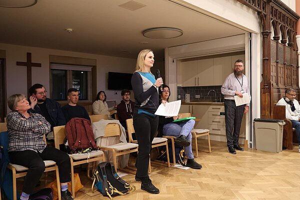 Fionna speaking to the council about Arbury Court